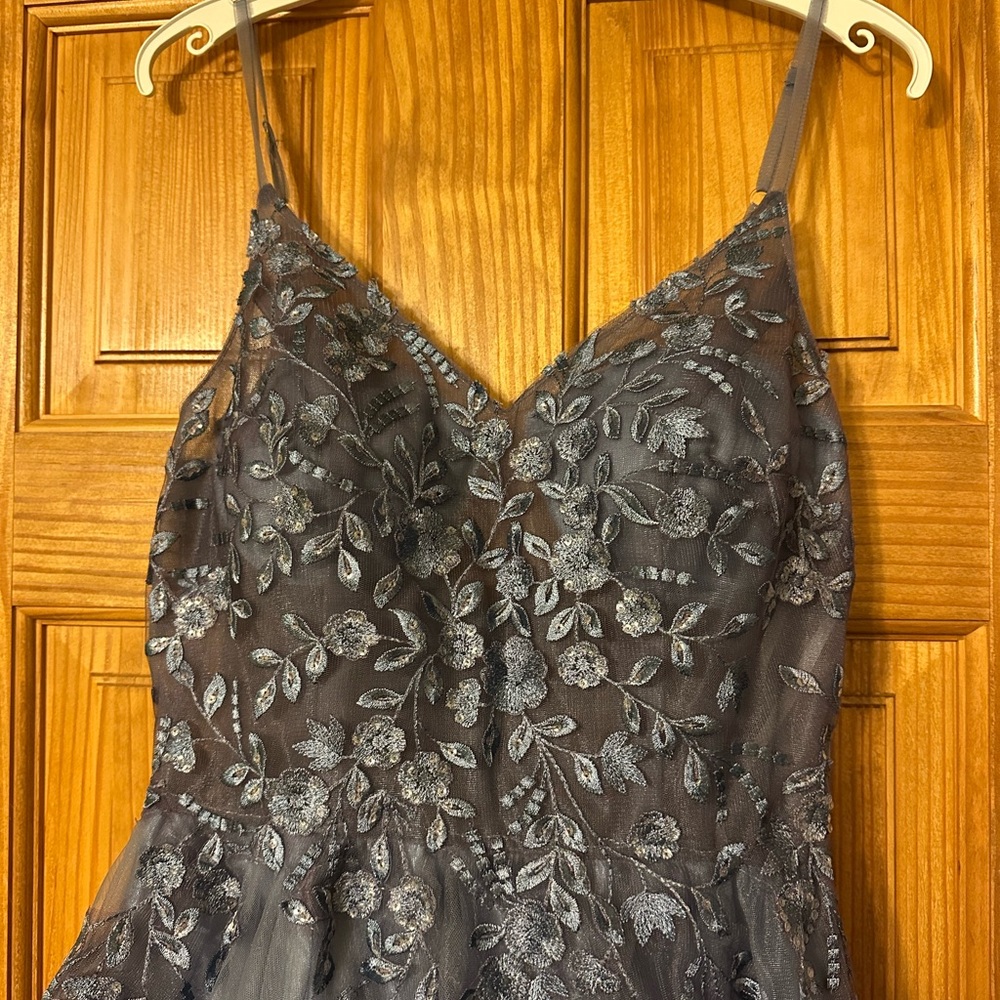 Elegant Gray Floral Lace Dress